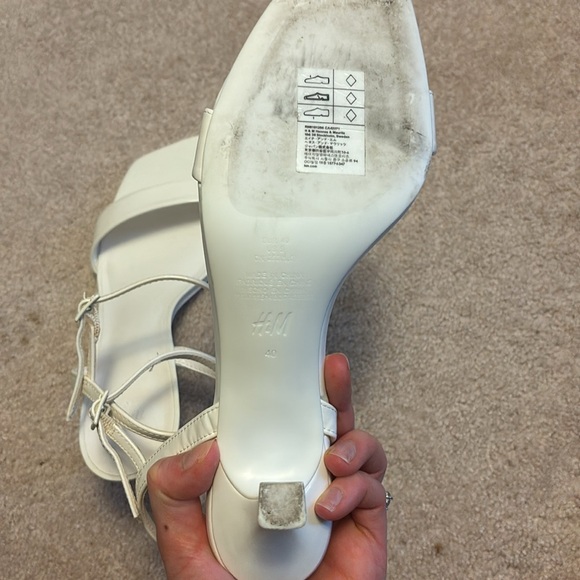 H&M white heels size 9 - Picture 4 of 5